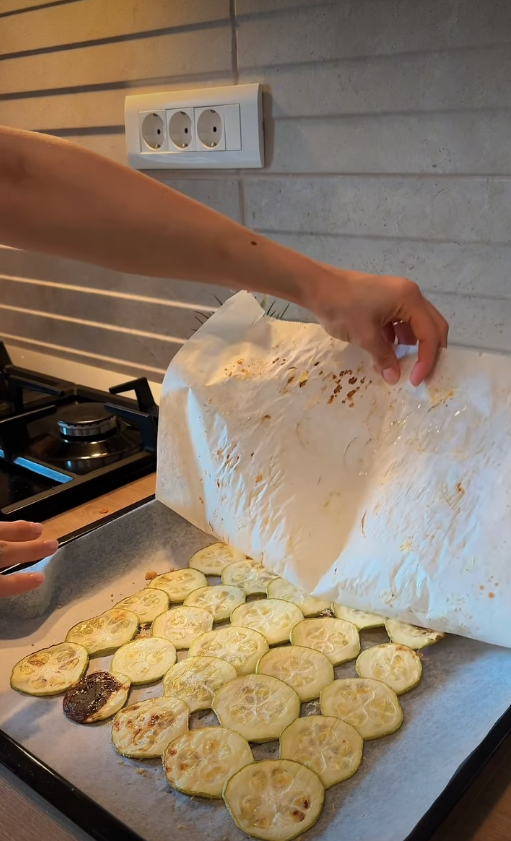Lipie din dovlecel si parmezan